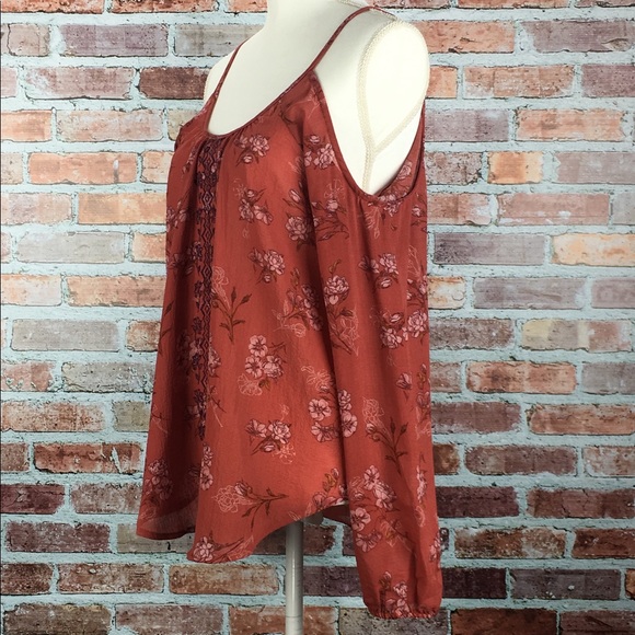 JOLT Cold Shoulder Embroidered Floral Blouse - Picture 4 of 8